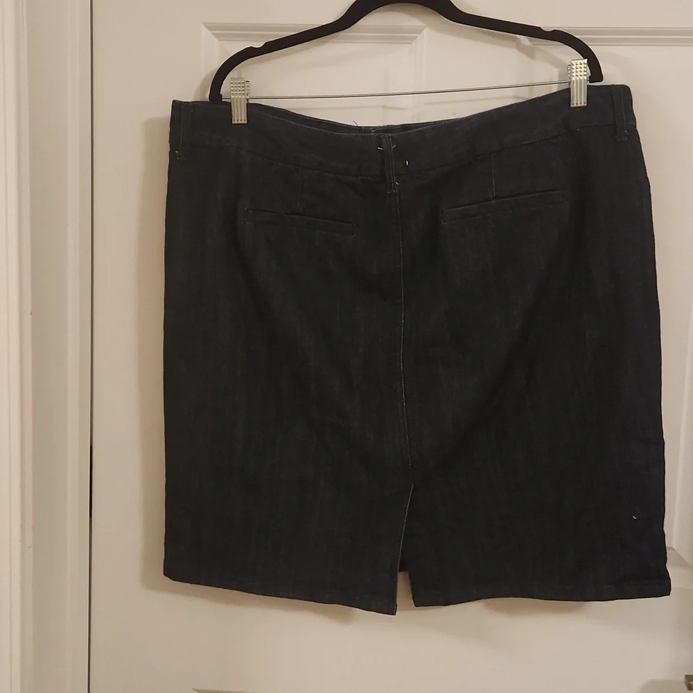 🌟 Old Navy Denim Midi Pencil  Skirt - Picture 4 of 6